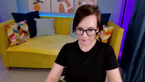 Snapshot of stellawills chatting on 01-13-25, 02:21 Stella online show from 01-13-25, 02:21