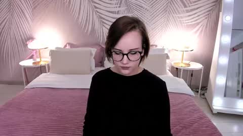 Snapshot of stellawills chatting on 03-01-25, 04:37 Stella online show from 03-01-25, 04:37