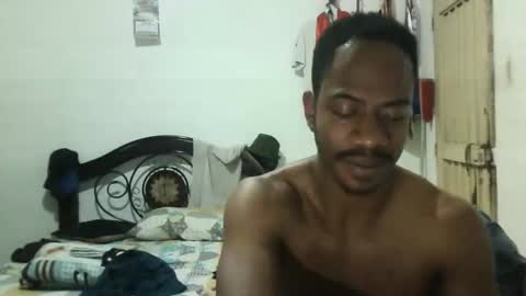 Snapshot of stemanlu9 chatting on 12-11-24, 08:28 Steman online show from 12-11-24, 08:28