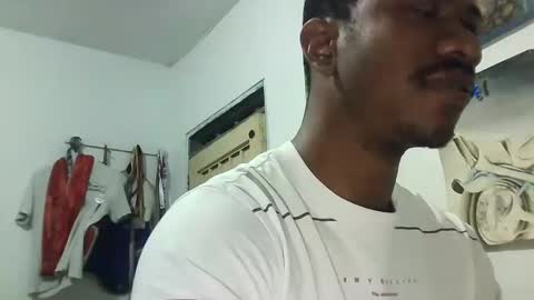 Snapshot of stemanlu9 chatting on 01-21-25, 06:22 Steman online show from 01-21-25, 06:22