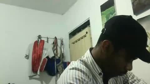 Snapshot of stemanlu9 chatting on 02-09-25, 06:43 Steman online show from 02-09-25, 06:43