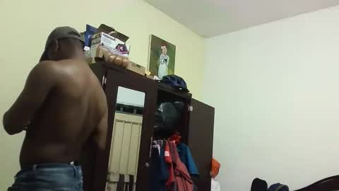 Snapshot of stemanlu9 chatting on 11-18-25, 04:50 Steman online show from 11-18-25, 04:50