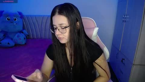 Snapshot of stepha_sweet chatting on 01-05-25, 08:00 Emma online show from 01-05-25, 08:00