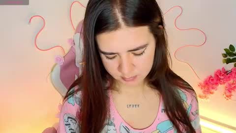 Emma online show from 03-06-26, 03:03