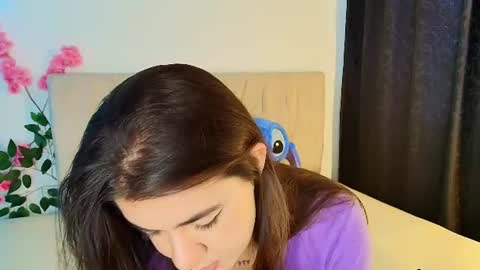 Snapshot of stepha_sweet chatting on 07-03-26, 12:22 Emma online show from 07-03-26, 12:22