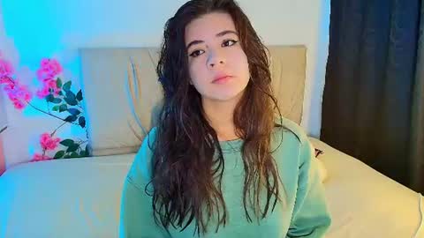 Snapshot of stepha_sweet chatting on 07-08-26, 04:06 Emma online show from 07-08-26, 04:06