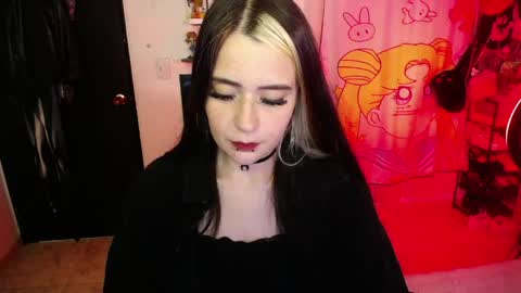 Snapshot of stephani_rousso chatting on 04-23-26, 11:18 joha cosmo online show from 04-23-26, 11:18