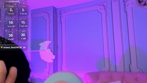 Snapshot of stephania_diamond chatting on 01-08-25, 08:27 online show from 01-08-25, 08:27