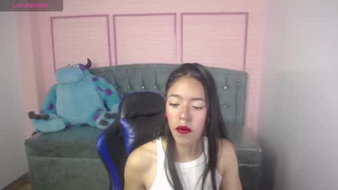 Stephania online show from 03-07-25, 10:56