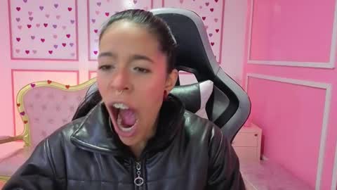 Stephania online show from 09-26-25, 11:36