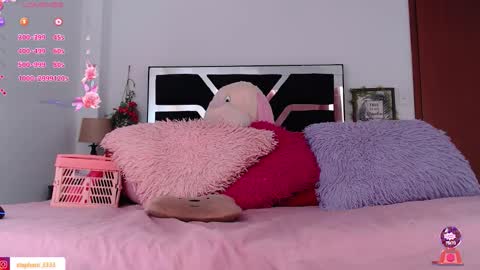 Snapshot of stephanie_golden chatting on 10-02-25, 07:43 IG stephani 3333 online show from 10-02-25, 07:43