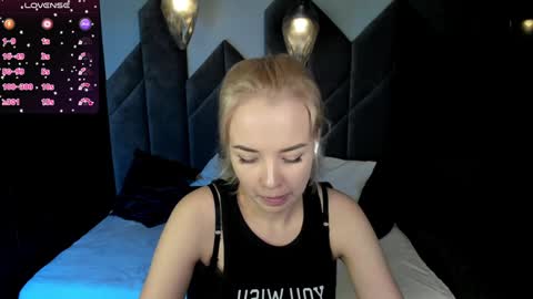 Stephanie Sea online show from 02-05-25, 05:52