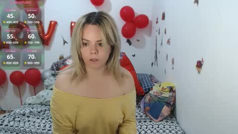 Stephanie   online show from 03-25-26, 09:15