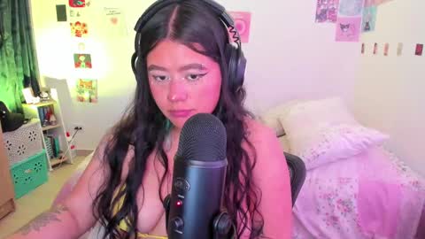 Stephanie  online show from 12-26-24, 03:59