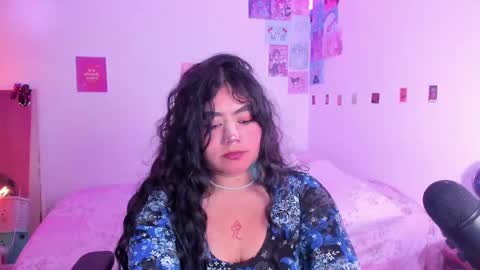 Stephanie  online show from 01-13-25, 05:12