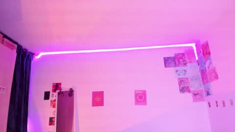 Stephanie  online show from 02-06-25, 02:00