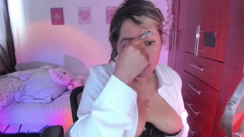 Stephanie  online show from 09-12-25, 07:58