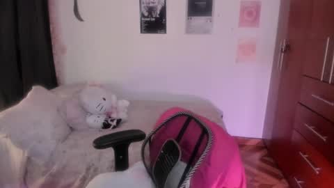 Stephanie  online show from 02-25-26, 01:37