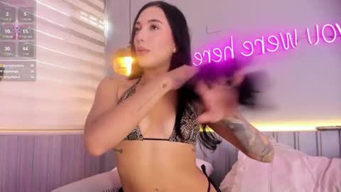Snapshot of stephany__monroe chatting on 04-20-26, 04:43 Stephany online show from 04-20-26, 04:43