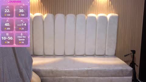 stephany_rodriguez_ online show from 12-03-25, 12:25