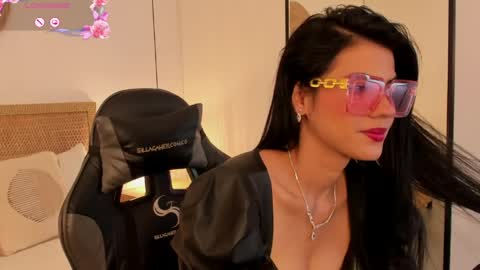 S T E P H A N Y A online show from 04-22-26, 07:37