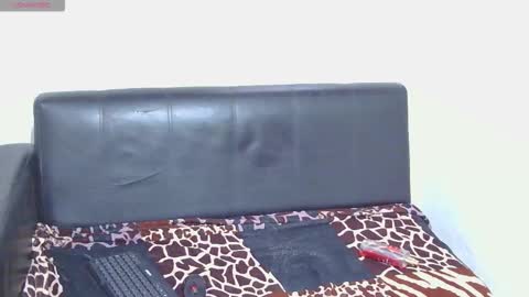 stephatine_4321 online show from 12-01-25, 07:19