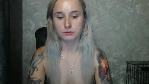 Snapshot of stephiepink chatting on 11-13-25, 11:09 Grace online show from 11-13-25, 11:09