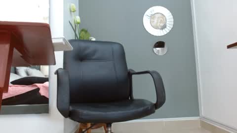 Snapshot of stephyjonesph chatting on 12-22-24, 04:06 stephyjonesph online show from 12-22-24, 04:06