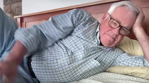 Steve online show from 04-02-26, 03:09