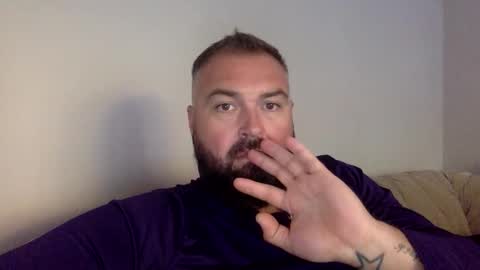 Snapshot of steve__1980 chatting on 09-08-25, 05:45 steve__1980 online show from 09-08-25, 05:45