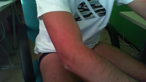 Snapshot of stevehornystud chatting on 01-11-26, 03:28 stevehornystud online show from 01-11-26, 03:28