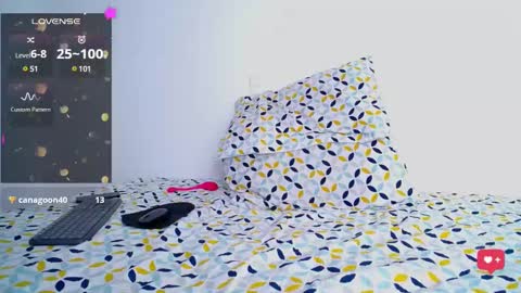 Snapshot of steven_smith05 chatting on 02-17-25, 07:04 Esteban online show from 02-17-25, 07:04