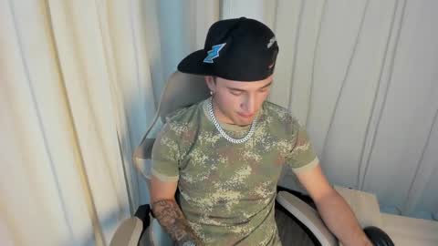 Steven online show from 11-25-25, 05:07