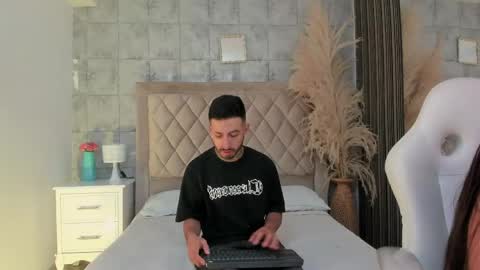 Snapshot of stevenandlaura_ chatting on 05-22-26, 08:47 stevenandlaura_ online show from 05-22-26, 08:47
