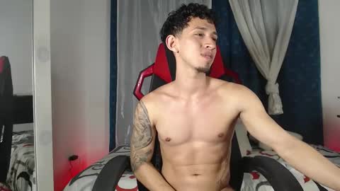 Snapshot of stevensex501 chatting on 09-19-25, 02:46 steven online show from 09-19-25, 02:46