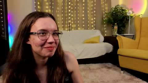 Snapshot of steventidball chatting on 11-28-25, 06:21 Candy online show from 11-28-25, 06:21