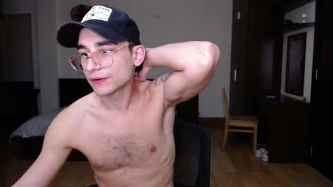 Snapshot of steveoceanbeanhuge chatting on 02-27-25, 08:42 Alex online show from 02-27-25, 08:42