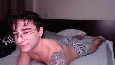 Snapshot of steveoceanbeanhuge chatting on 11-14-25, 10:18 Alex online show from 11-14-25, 10:18