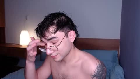 Snapshot of steveoceanbeanhuge chatting on 02-12-26, 03:29 Alex online show from 02-12-26, 03:29