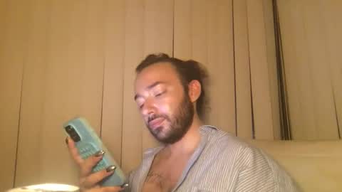 Snapshot of stevey_94 chatting on 09-27-25, 11:32 gay tease online show from 09-27-25, 11:32