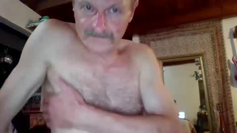 steviehard7 online show from 10-04-25, 07:17