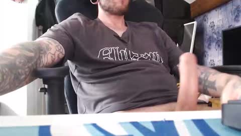 Snapshot of stexgullzz chatting on 04-04-26, 01:08 stexgullzz online show from 04-04-26, 01:08