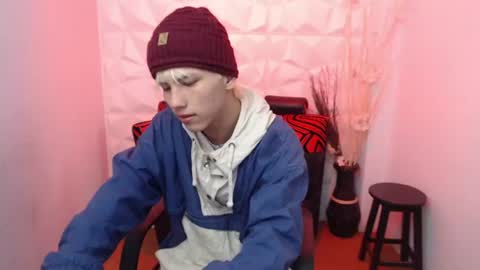 Snapshot of stich_23 chatting on 06-27-26, 05:45 Stich online show from 06-27-26, 05:45