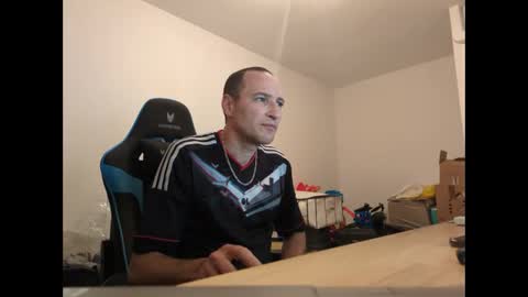 stickolive1 online show from 04-19-26, 09:28