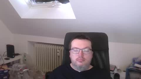 Oliver online show from 03-11-26, 07:03