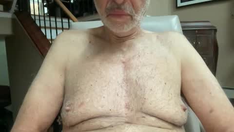 Snapshot of stillbad2 chatting on 12-28-24, 03:26 Stillbad2 online show from 12-28-24, 03:26