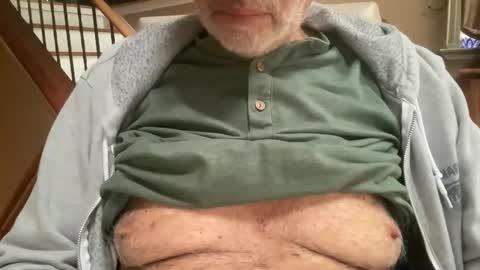 Snapshot of stillbad2 chatting on 01-06-25, 05:16 Stillbad2 online show from 01-06-25, 05:16