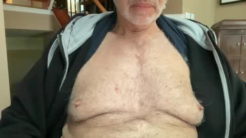 Snapshot of stillbad2 chatting on 11-30-25, 06:01 Stillbad2 online show from 11-30-25, 06:01