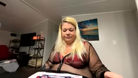 stitch_liss online show from 05-13-26, 12:08