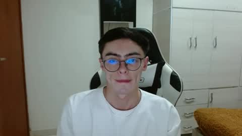 Snapshot of stiv_grant chatting on 01-26-25, 06:49 stiv_grant online show from 01-26-25, 06:49